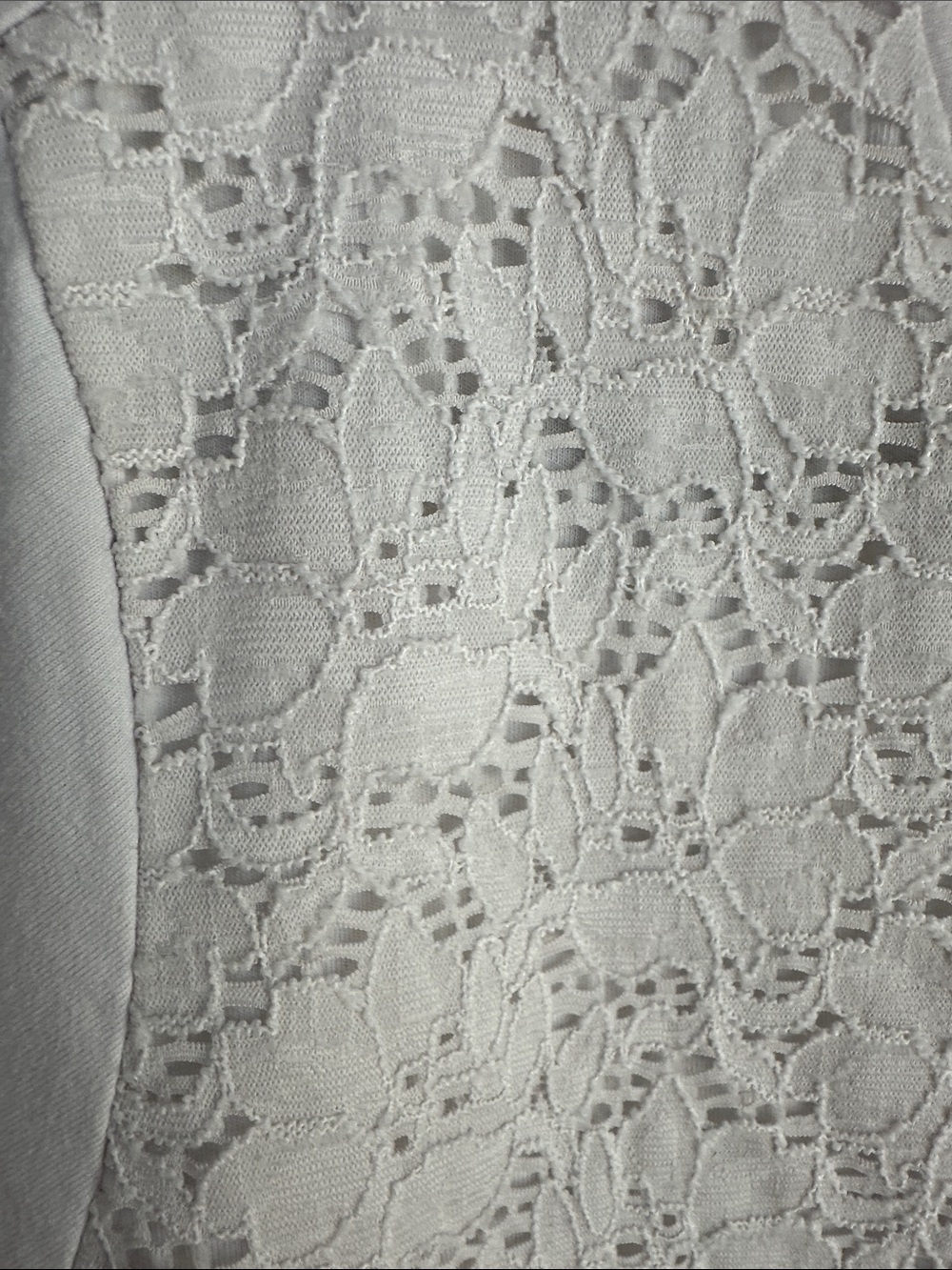 Basic Editions White Short-Sleeve Lace Front Tee Shirt - Picture 4 of 5